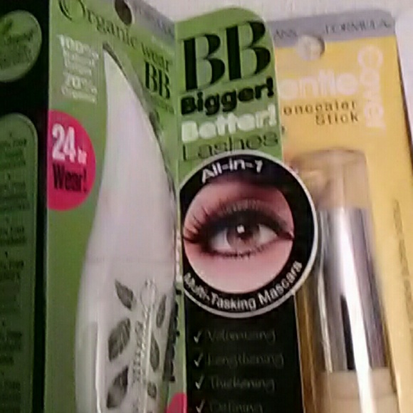 Makeup - Picture 2 of 8